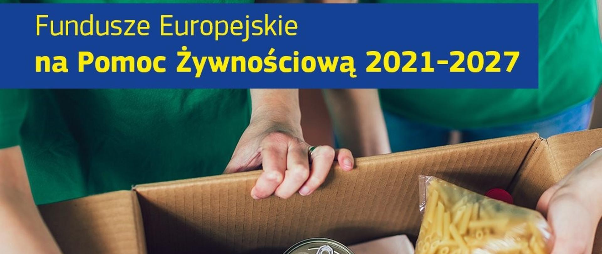 karton z żywnością